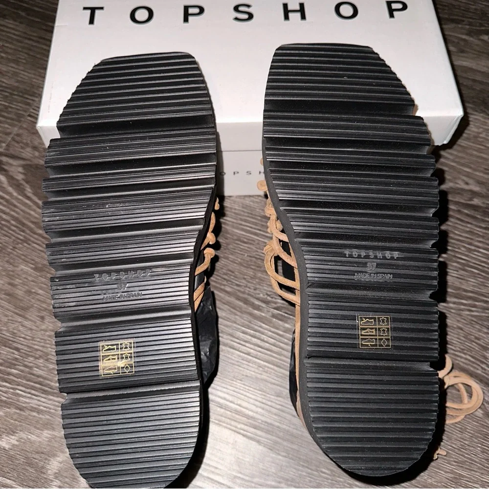 TOPSHOP Suede Sandals